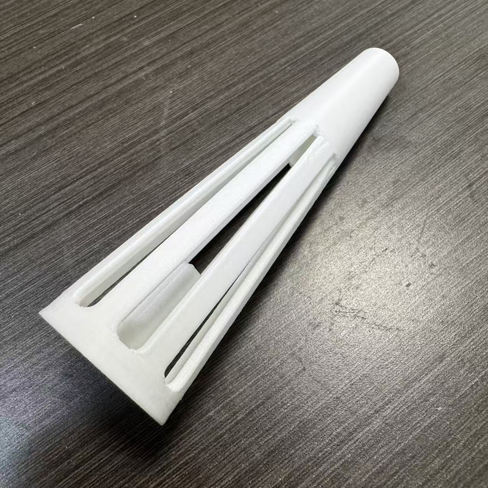 3D Printing Aluminium - ที่วางหลอดด้ายแบบกรวยพิมพ์ 3 มิติ ป้องกันการสั่นไหว ที่ยึดหลอดด้ายแบบกรวยกลวง ป้องกันการพันกัน